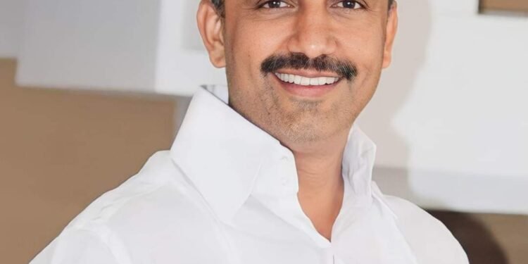 अवकाळी पावसामुळे नुकसान झालेल्या फळबागा व शेतीपिकांचे पंचनामे करावेत-