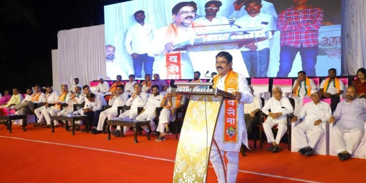 नेता म्हटल की असं करावंच लागतं- आ.ज्ञानराज चौगुले यांची ओमराजे निंबाळकर यांच्यावर टीका