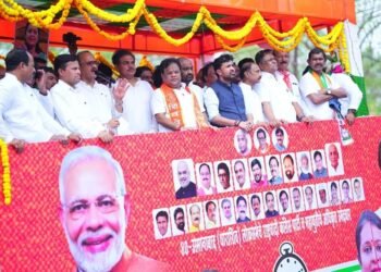 आधी सास-याला निवडून दिले आता सुनेला निवडून द्या-अजित पवार