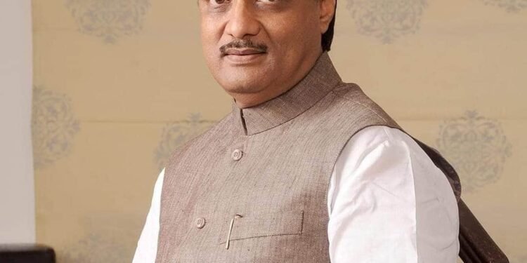 एकदा सासऱ्याला संधी दिली आता सुनेला संधी द्या -अजित पवारांचे धाराशिवमध्ये आर्त हाक