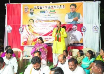 आपल्या हक्काचे पाणी आणायचं असेल तर महायुतीच्या अर्चनाताई यांना निवडून द्या-मा.आ. सुजितसिंह ठाकूर