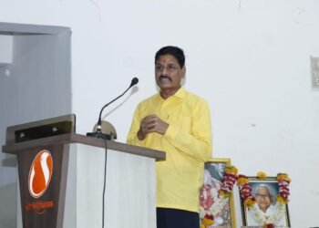 श्री सिध्दीविनायक परिवाराची उद्योग निष्ठा महाराष्ट्राला आदर्शवत-कवी इंद्रजित भालेराव