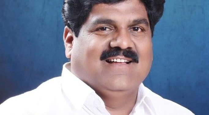 बदलापूरच्या नराधमाला तात्काळ फाशी द्या-सातलिंग स्वामी