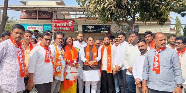 धाराशिव – कळंब मतदार संघात शिवसेना महायुतीचे उमेदवार अजित पिंगळे यांच्या विजयासाठी शिवसैनिक एकत्र, मुख्यमंत्री शिंदे यांना पुन्हा सत्तेवर आणण्याचा निर्धार