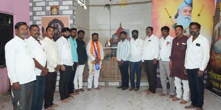 स्वतःची राजकीय पोळी भाजून घेणाऱ्यांना मतदारांनी धडा शिकवावा-अजित पिंगळे