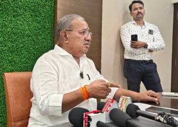 “स्थगिती हटवा, नाहीतर शिवसेनेचा संघर्ष ‘ऑन’ होईल!”-सुधीर पाटील यांचा इशारा