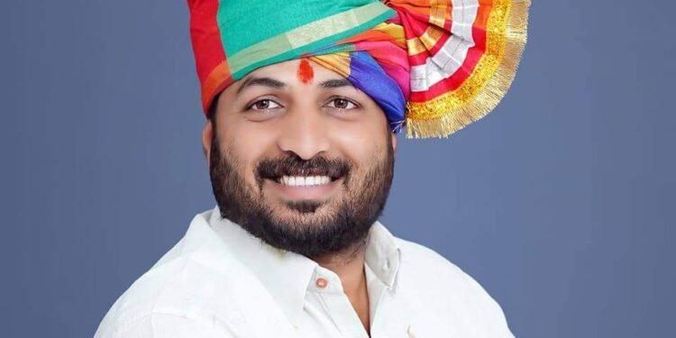 “वा रे नौटंकी!” शिवसेना(शिंदे गट) जिल्हाप्रमुख सुरज साळुंके यांचा उद्धव ठाकरे गटावर थेट हल्ला