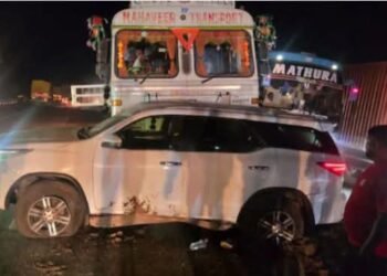 भाजपामध्ये पक्ष प्रवेश करून येताना जिल्हा परिषद सदस्य धनंजय सावंत यांच्या गाडीचा भीषण अपघात; थोडक्यात बचाव